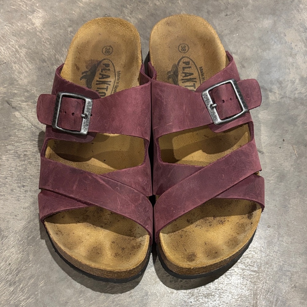 Women’s purple suede sandals